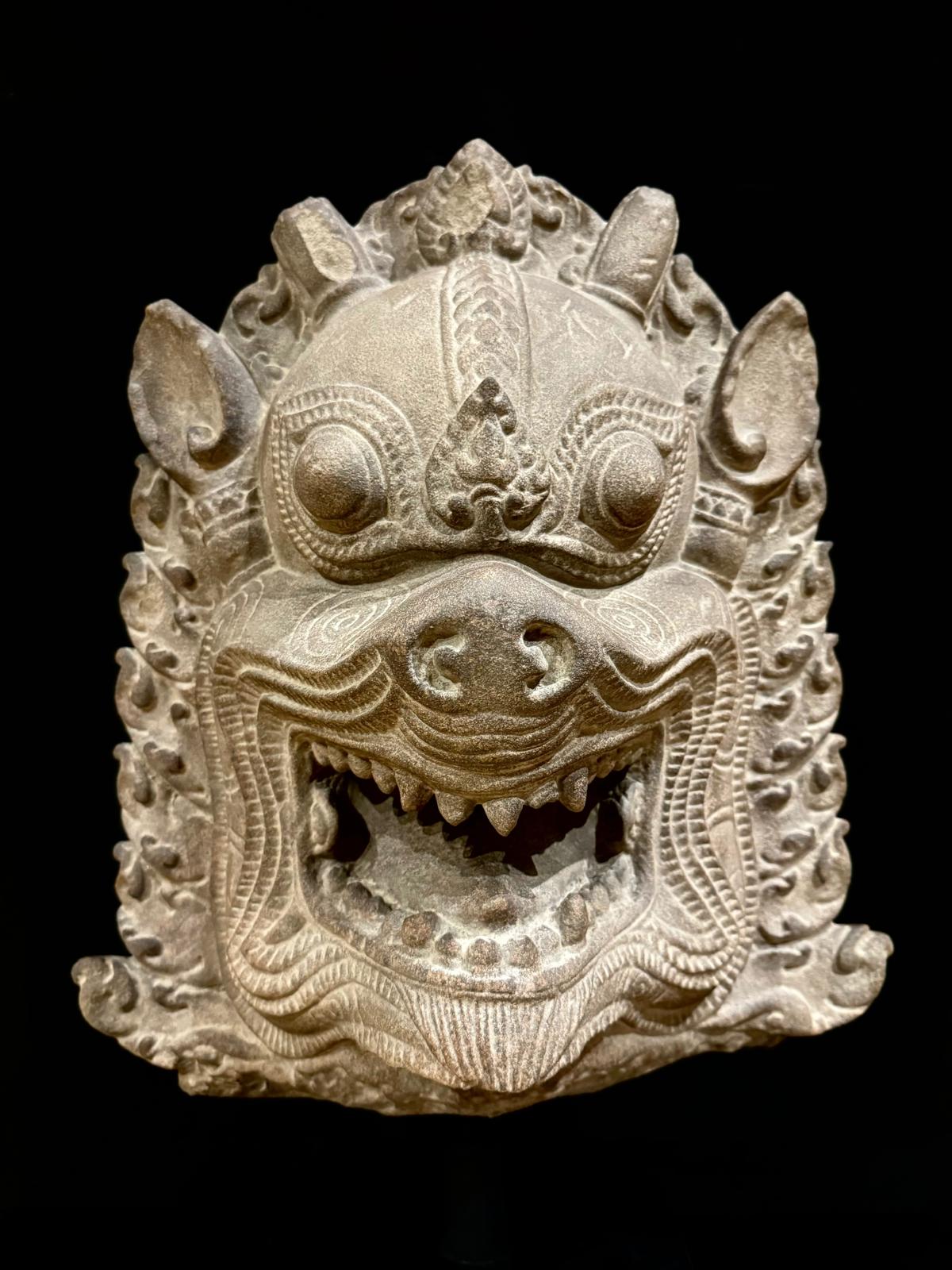 Greystone Lion Head Khmer Temple Guardian - 7703